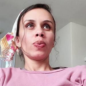 Meet your Posher, Cynthia